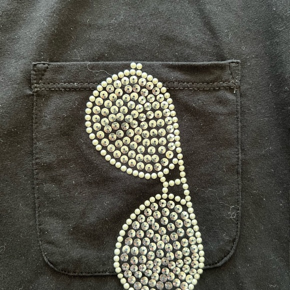 KARL LAGERFELD PARIS Sunglass Pocket T-Shirt —  Size S - Picture 4 of 12